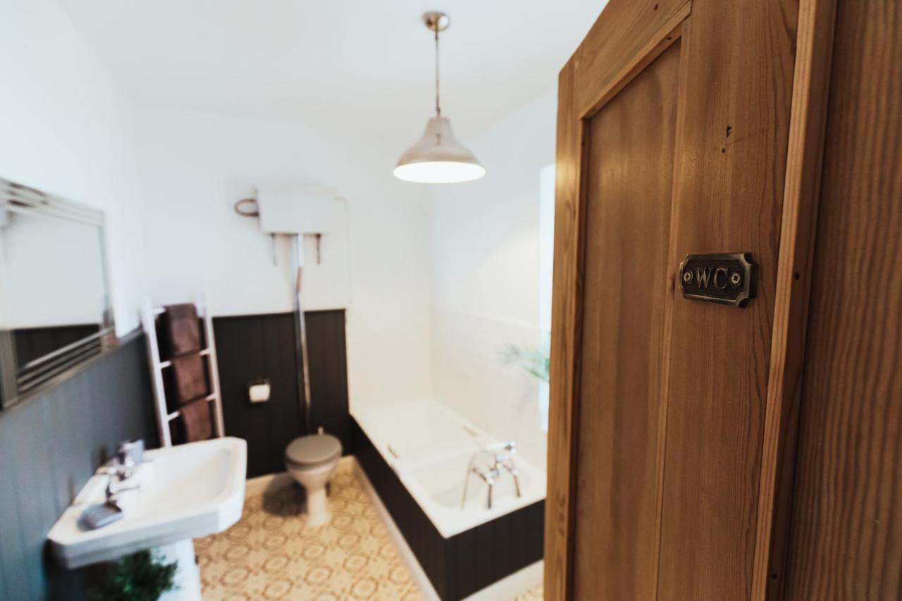 Church View Cottage Уолли Экстерьер фото
